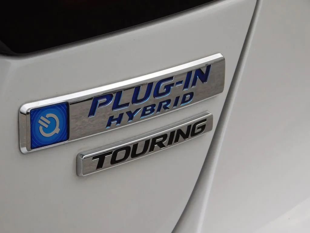 Used 2018 Honda Clarity Touring image 6