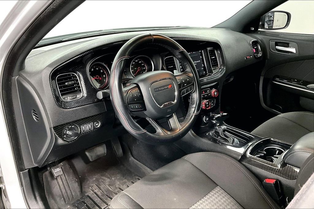 Used 2023 Dodge Charger R/T w/ Navigation & Travel Group image 16