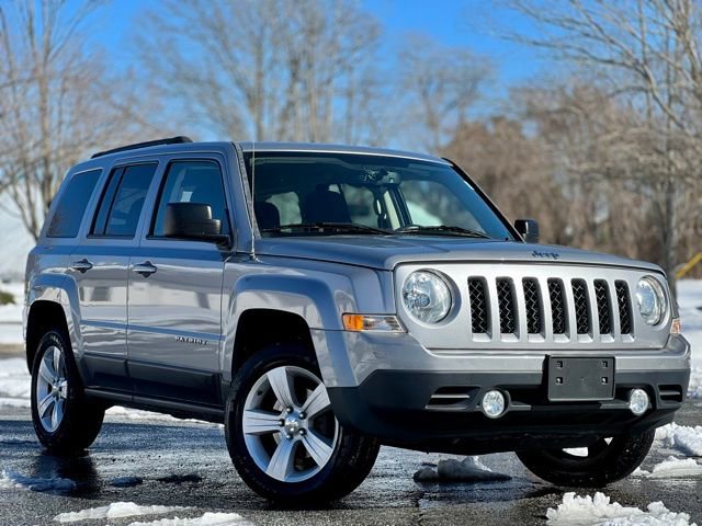 Used 2015 Jeep Patriot Latitude image 3