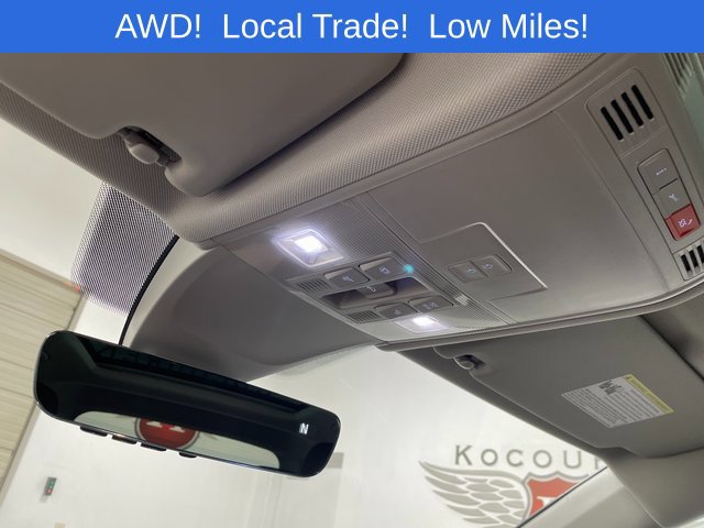 Used 2024 Volkswagen Tiguan SE w/ Panoramic Sunroof Package AWD/4WD image 18
