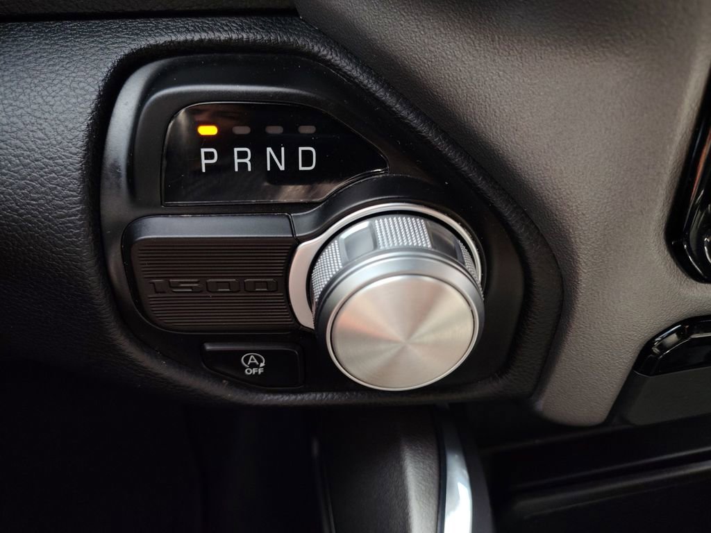 Used 2024 RAM 1500 Laramie image 9