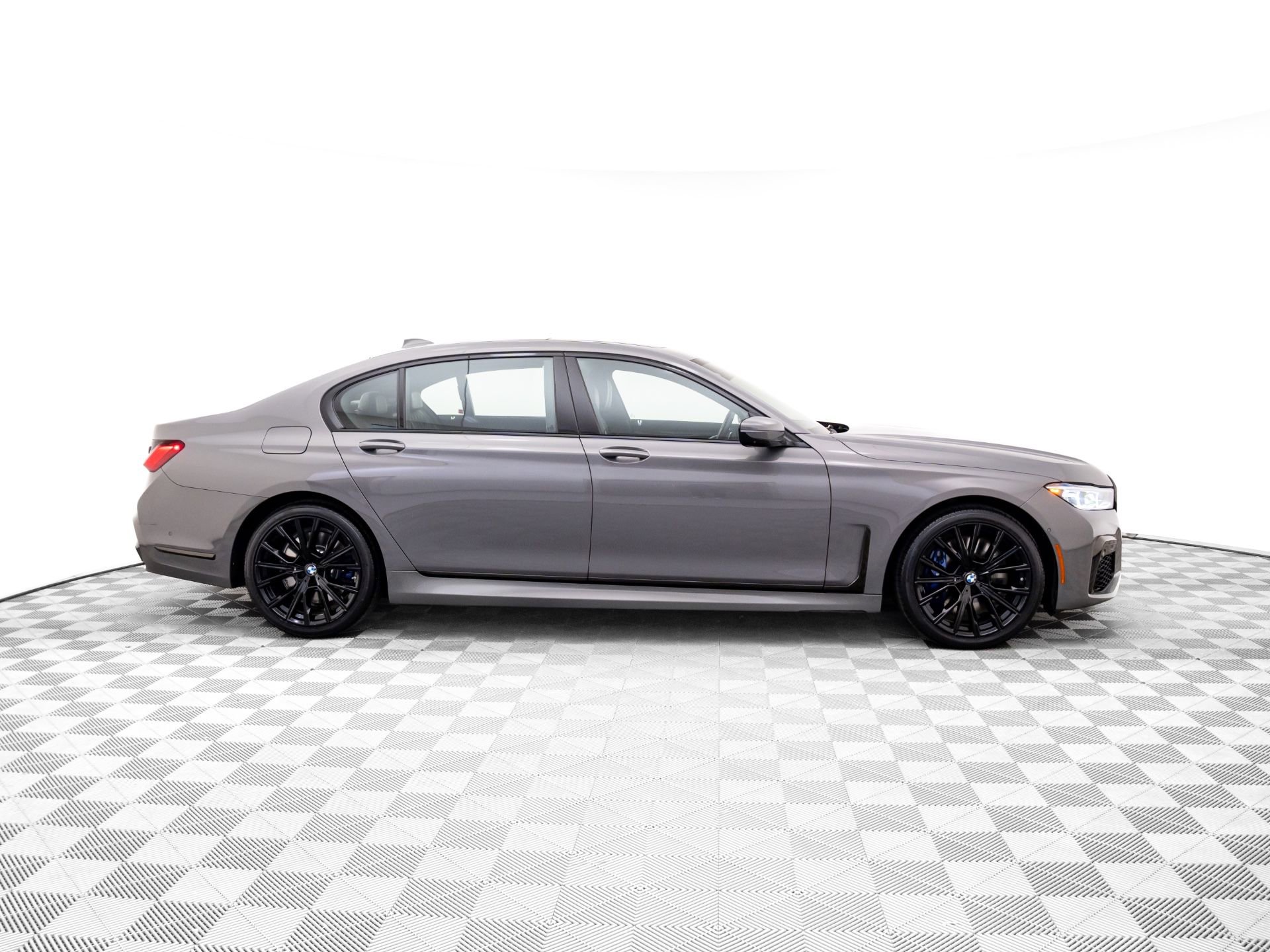 Certified 2022 BMW 750i xDrive 750i xDrive w/ Executive Package image 6