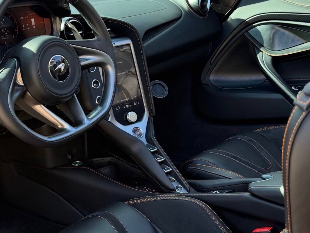 Used 2024 McLaren 750S Spider RWD image 25