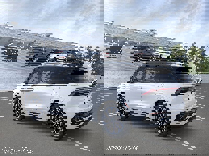 New 2026 Lincoln Nautilus Reserve image 4