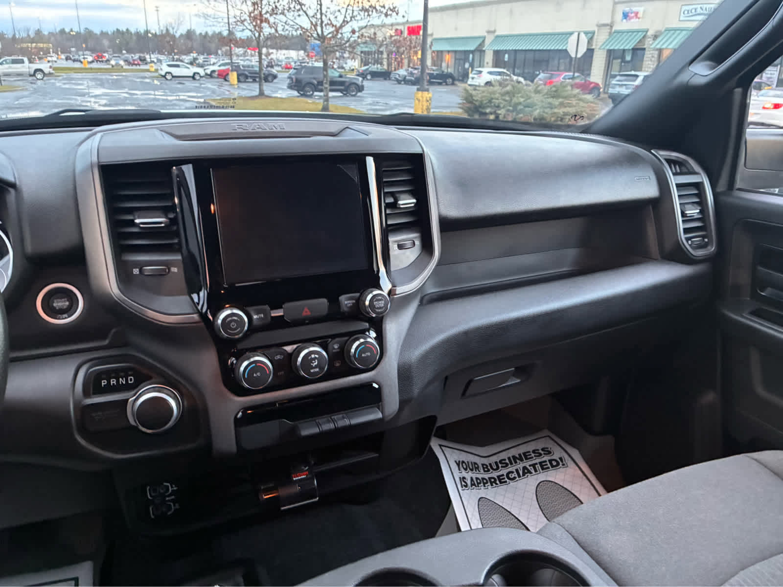 Used 2022 RAM 3500 Tradesman image 11