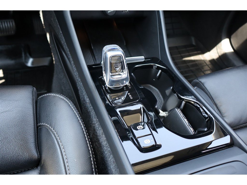 Used 2022 Volvo XC40 T5 Inscription AWD/4WD image 23