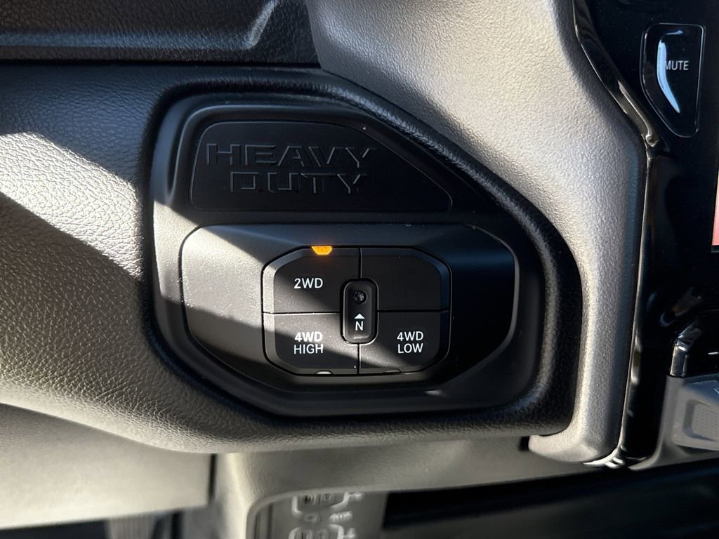 Used 2025 RAM 3500 Laramie image 20