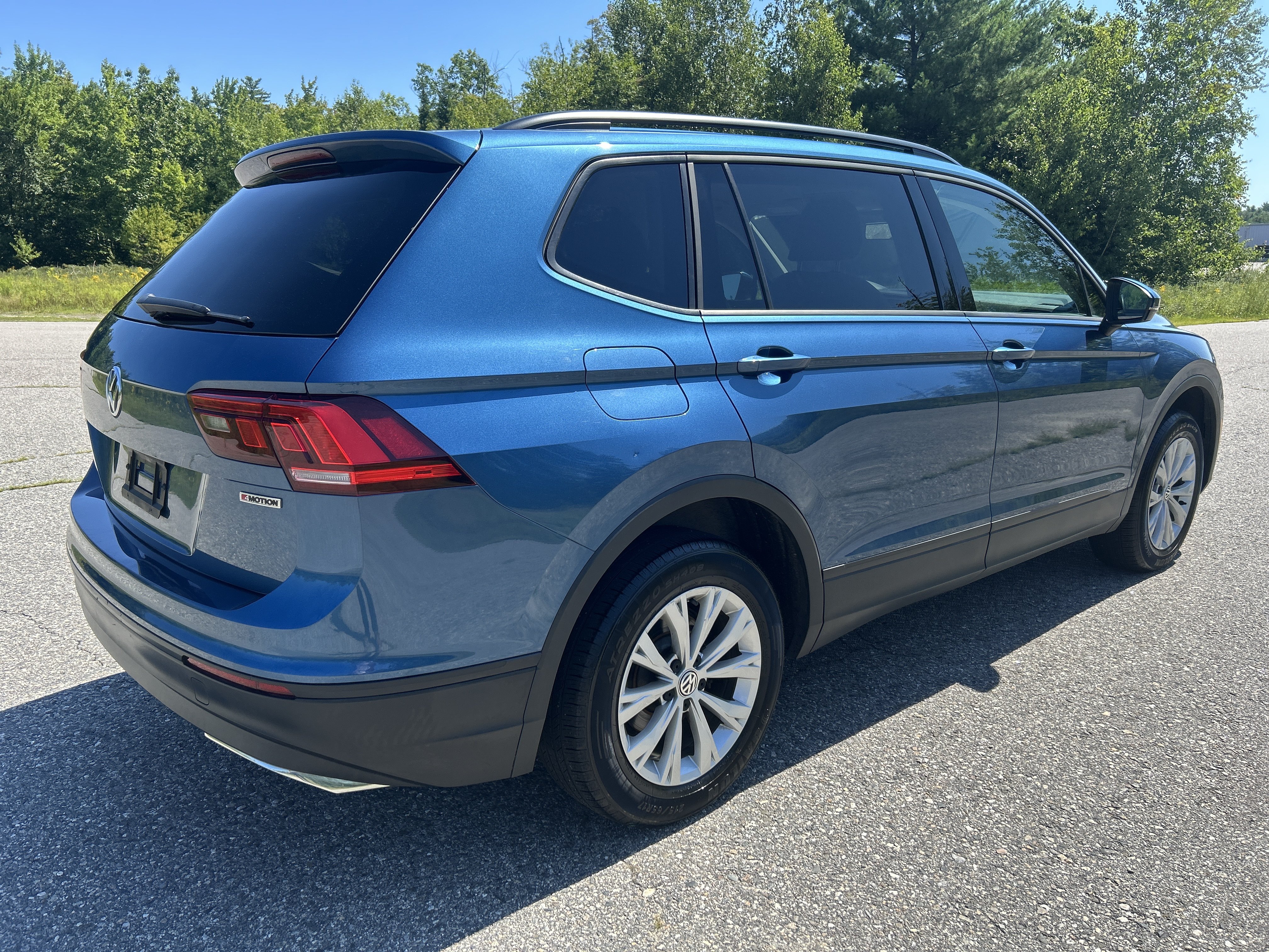 Used 2019 Volkswagen Tiguan S w/ Driver Assistance Package AWD/4WD image 5