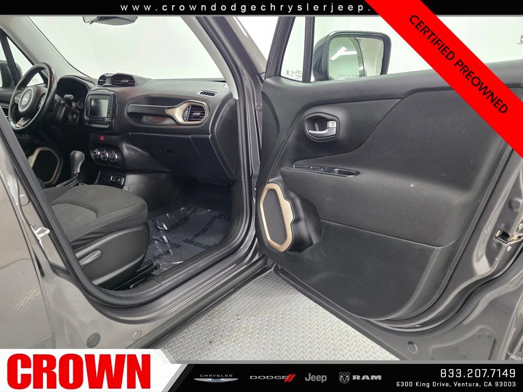 Certified 2017 Jeep Renegade Latitude image 10