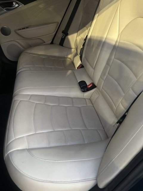 Used 2022 Kia Stinger GT2 image 11