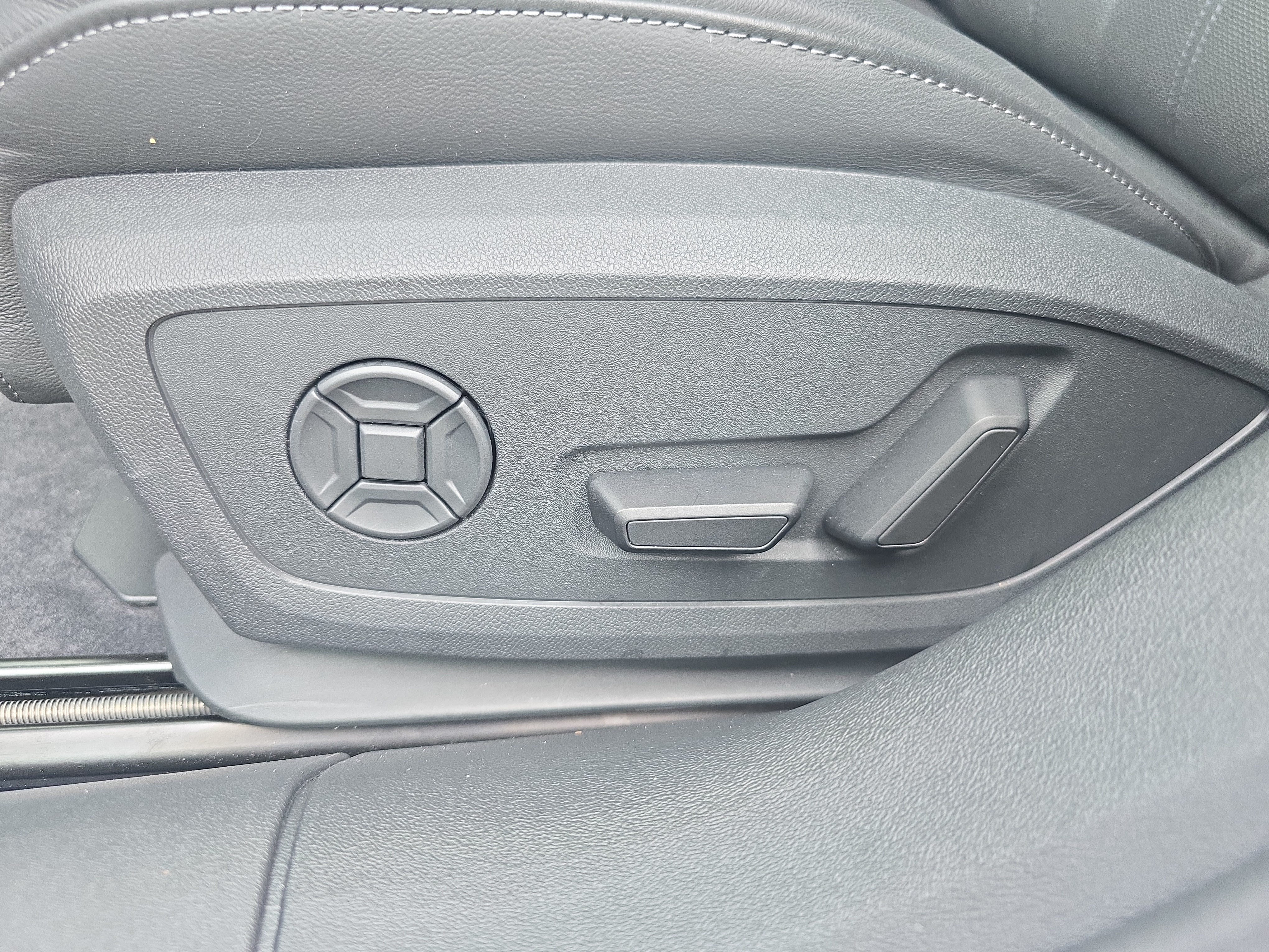 Certified 2025 Audi A5 2.0T Premium Plus AWD/4WD image 27