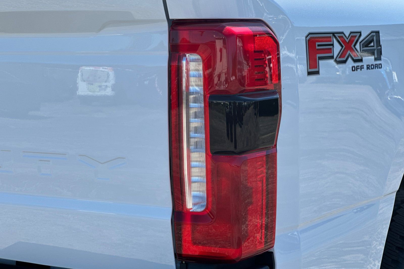 New 2026 Ford F250 Lariat w/ Lariat Ultimate Package image 25