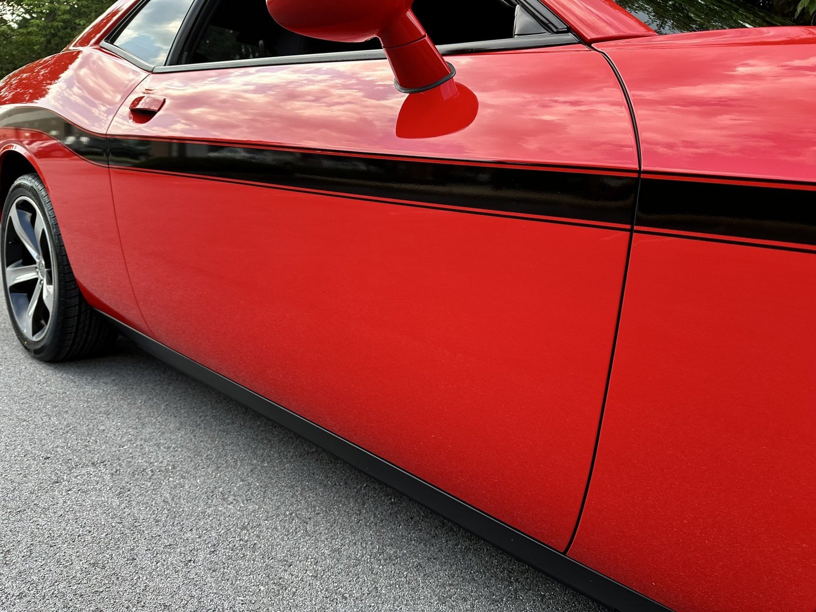 Used 2014 Dodge Challenger R/T w/ Electronics Convenience Group RWD image 47