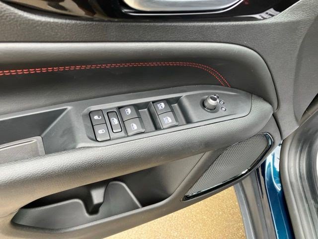 New 2026 Jeep Compass Trailhawk AWD/4WD image 10