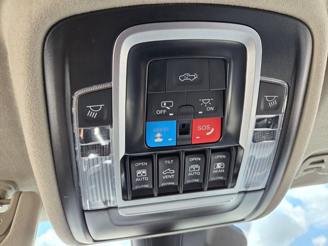 Used 2025 RAM 1500 Tungsten AWD/4WD image 38
