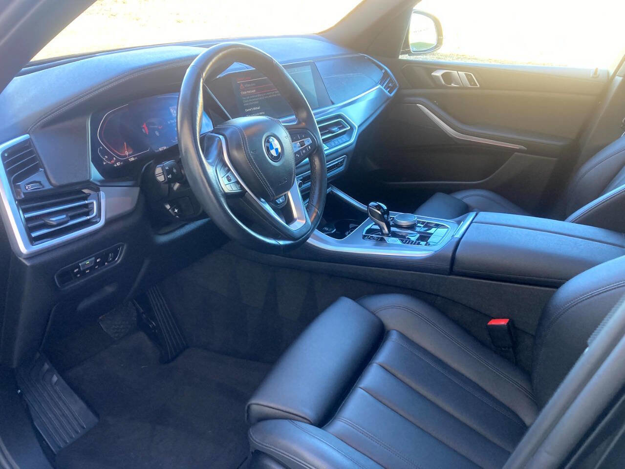 Used 2022 BMW X5 xDrive40i w/ Premium Package image 12