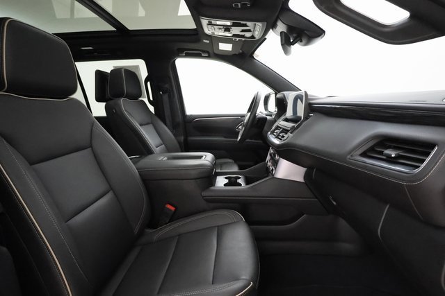 Used 2023 GMC Yukon SLT w/ SLT Premium Package image 29