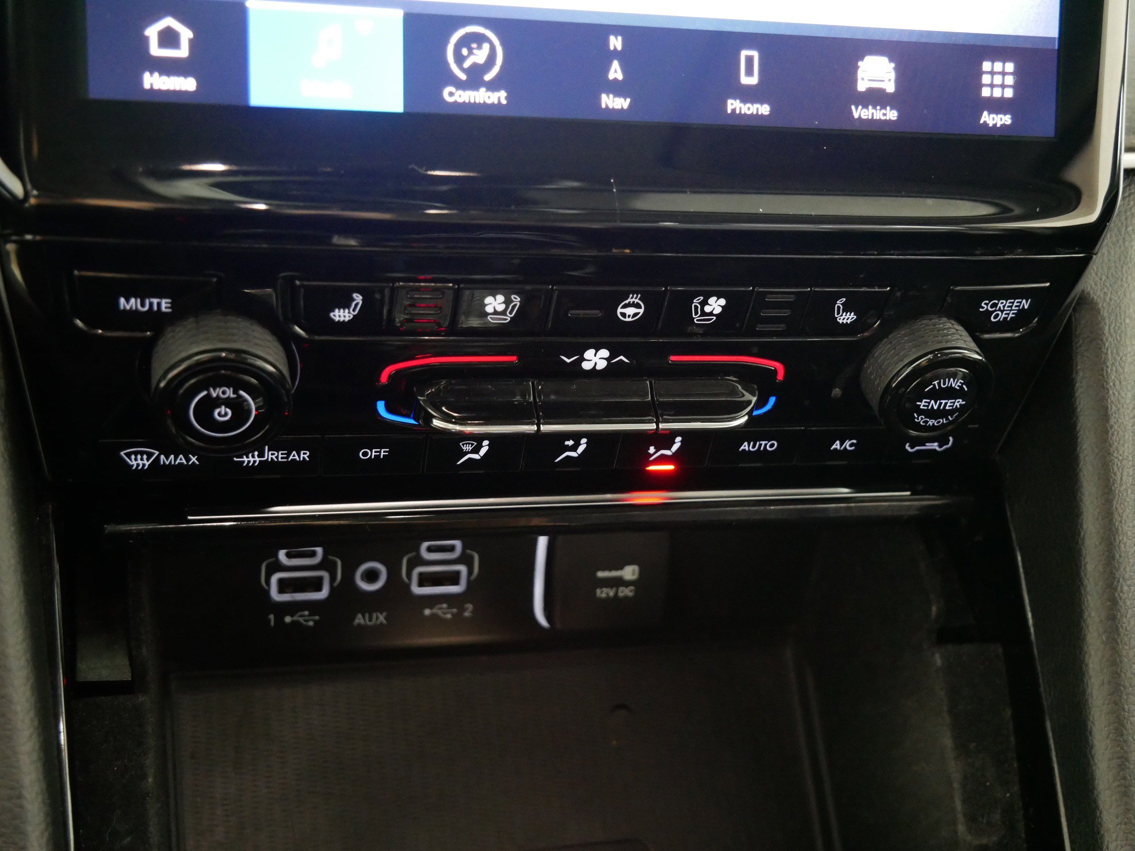 Used 2022 Jeep Grand Cherokee L Limited w/ Luxury Tech Group II image 23