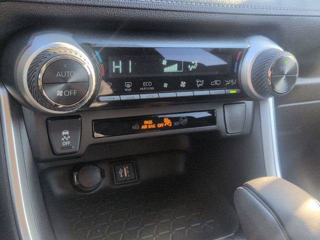 Certified 2025 Toyota RAV4 LE image 21