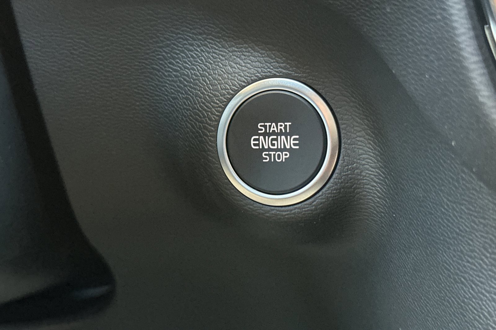 New 2026 Volvo XC40 B5 Core image 20