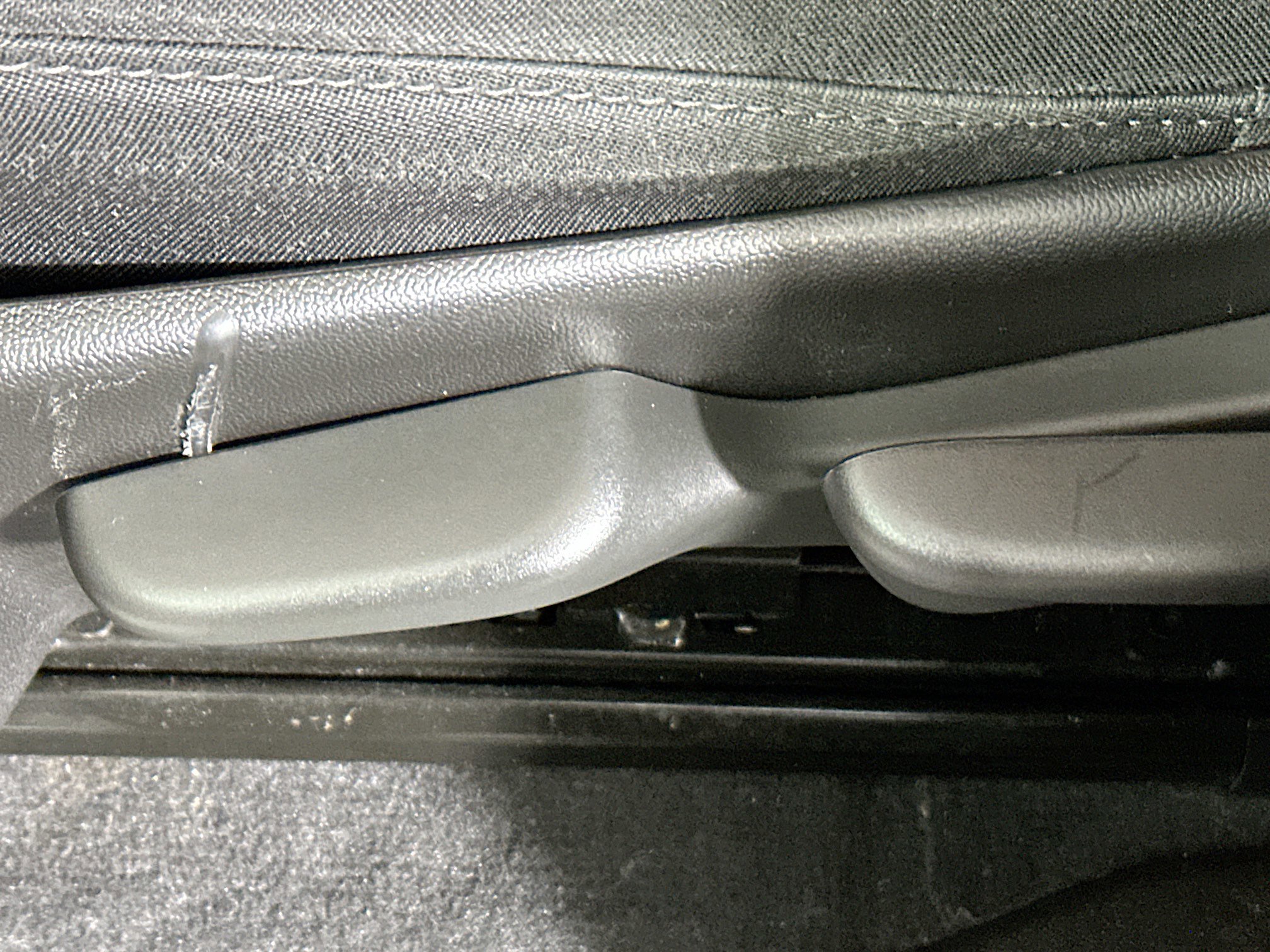 Used 2024 Chevrolet Colorado W/T image 13