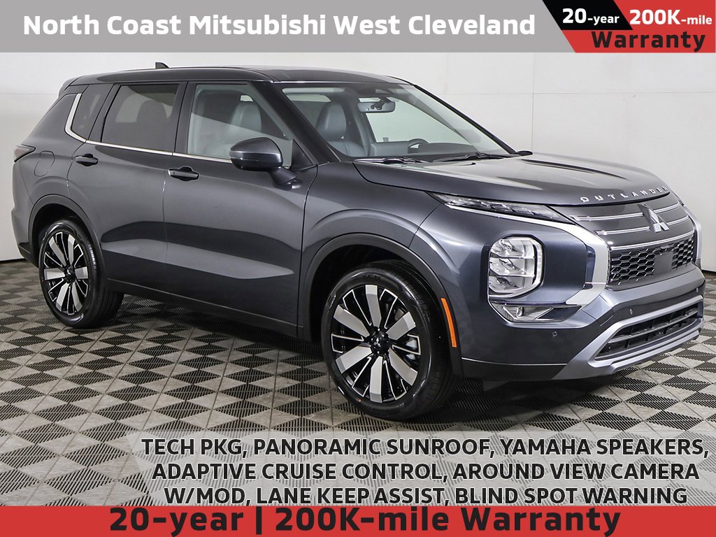 New 2025 Mitsubishi Outlander SE image 1