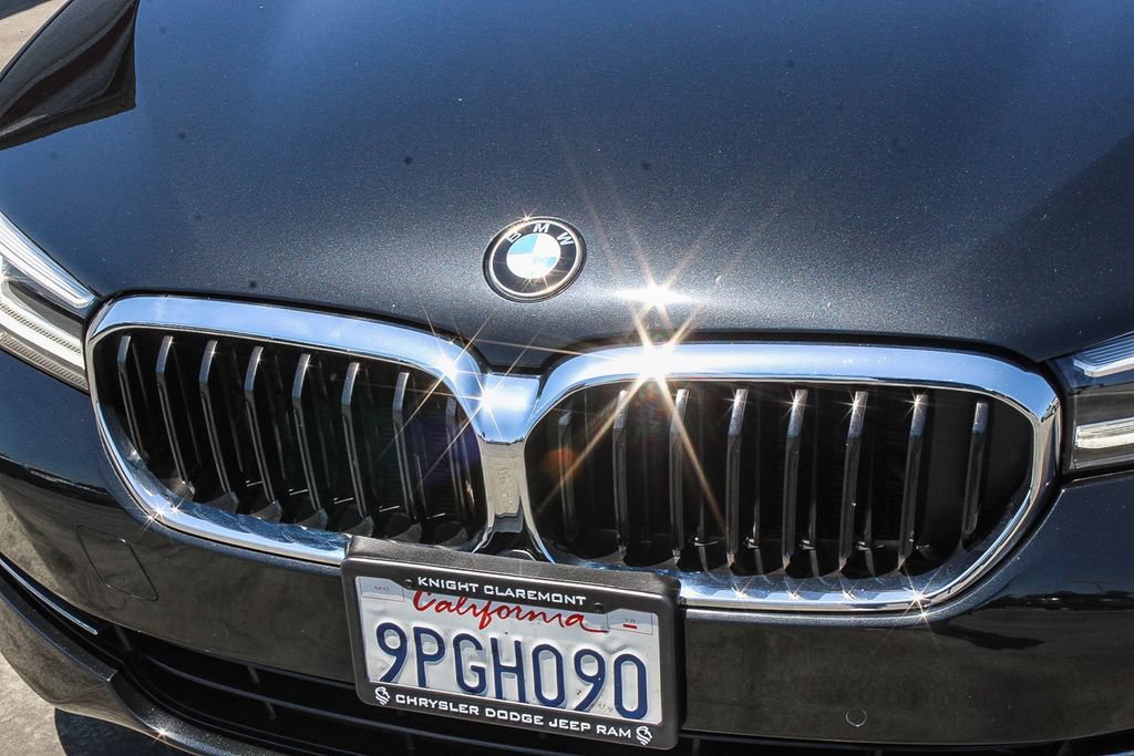 Used 2021 BMW 540i w/ Premium Package RWD image 6