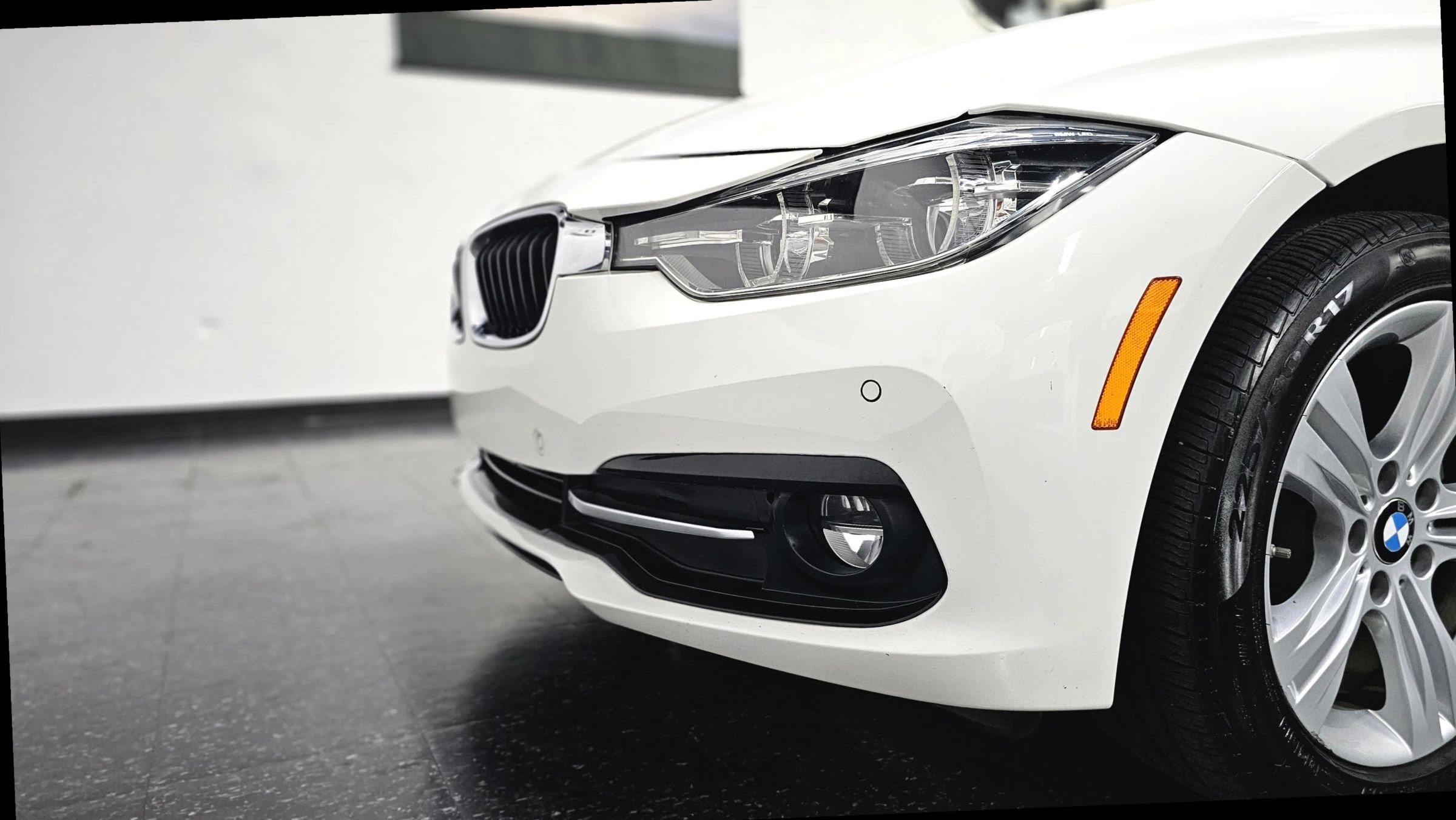 Used 2018 BMW 328d Sedan RWD image 30