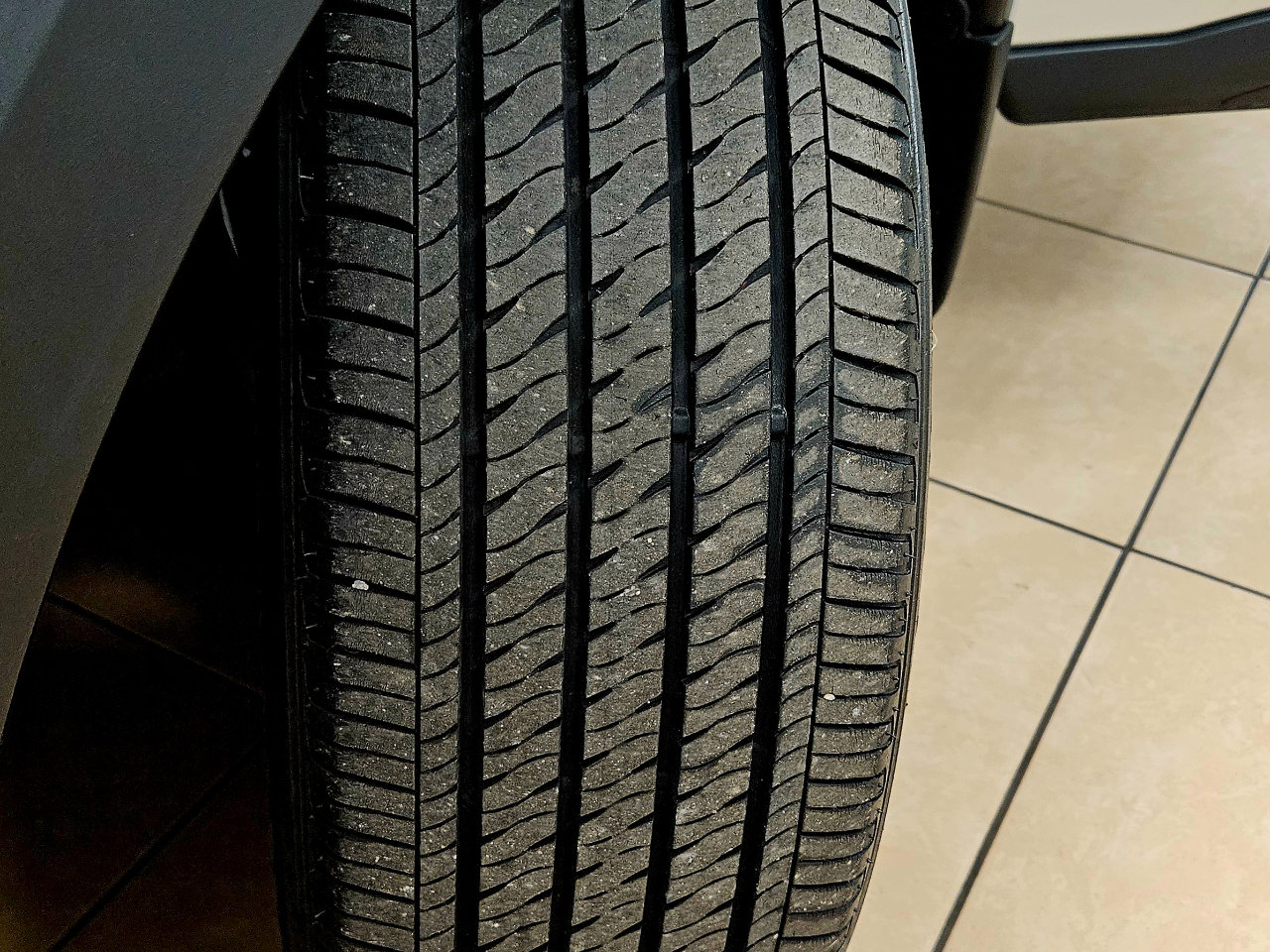 Used 2018 Nissan Kicks SV w/ Exterior Package image 30