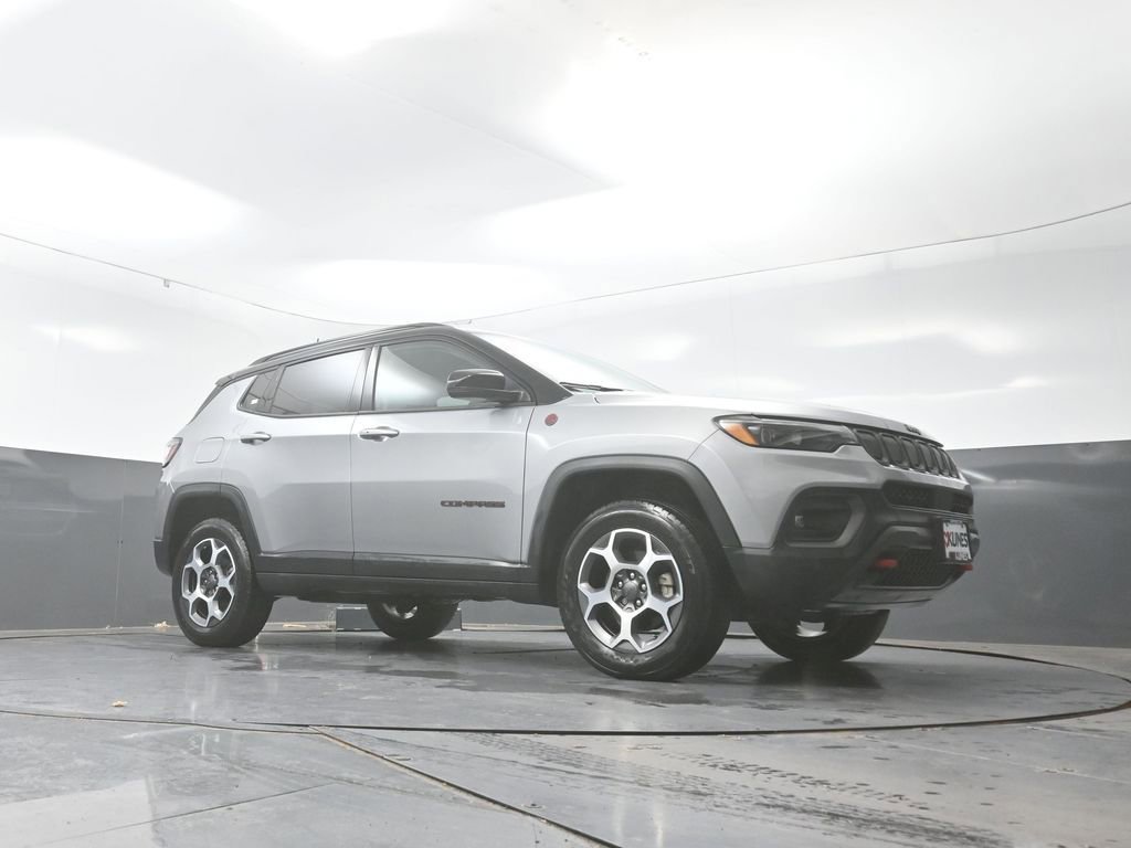 Used 2022 Jeep Compass Trailhawk w/ Trailhawk Elite Group image 52