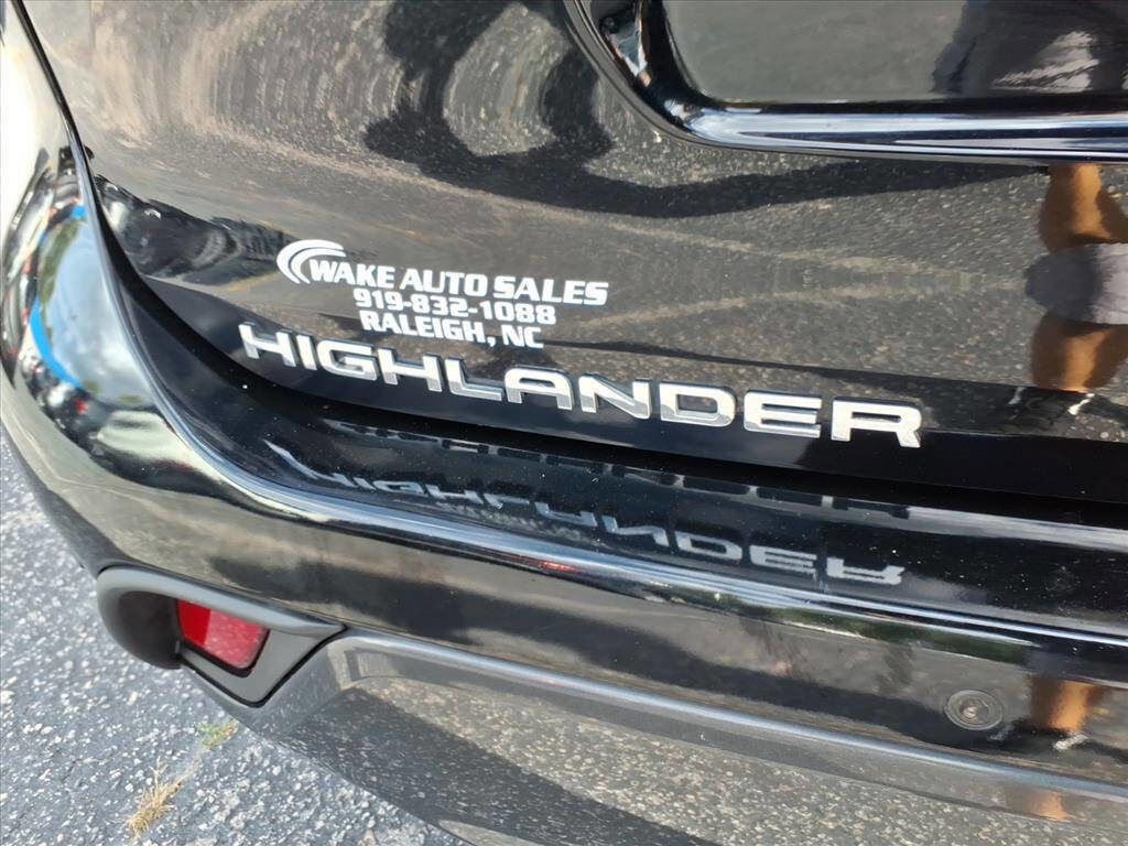 Used 2021 Toyota Highlander Limited AWD/4WD image 5