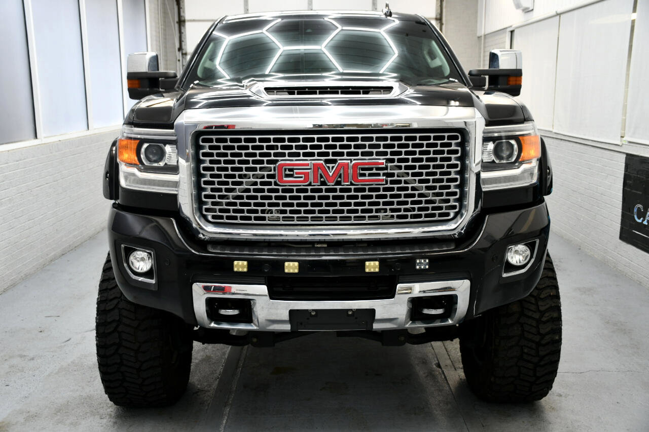 Used 2017 GMC Sierra 2500 Denali w/ Duramax Plus Package image 6