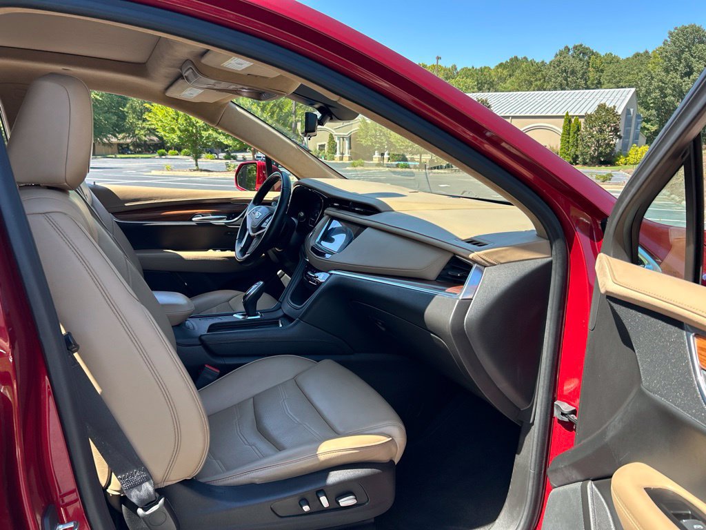 Used 2019 Cadillac XT5 Platinum AWD/4WD image 43