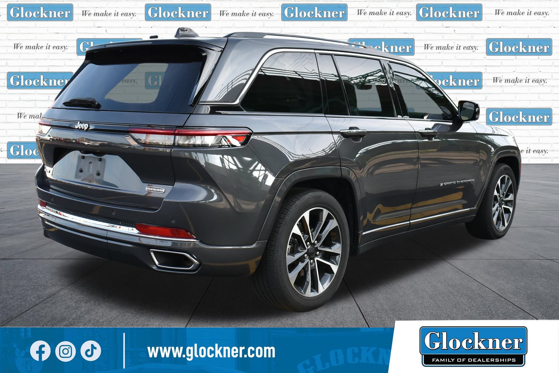 Used 2022 Jeep Grand Cherokee Overland AWD/4WD image 6