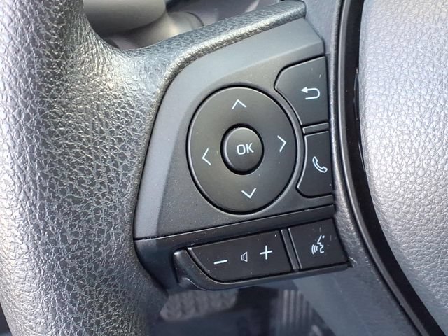 Used 2025 Toyota RAV4 XLE AWD/4WD image 10