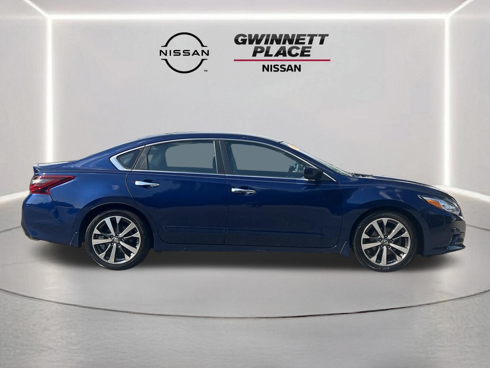 Used 2017 Nissan Altima 2.5 SR FWD image 25
