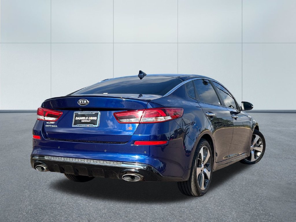 Used 2020 Kia Optima S FWD image 2