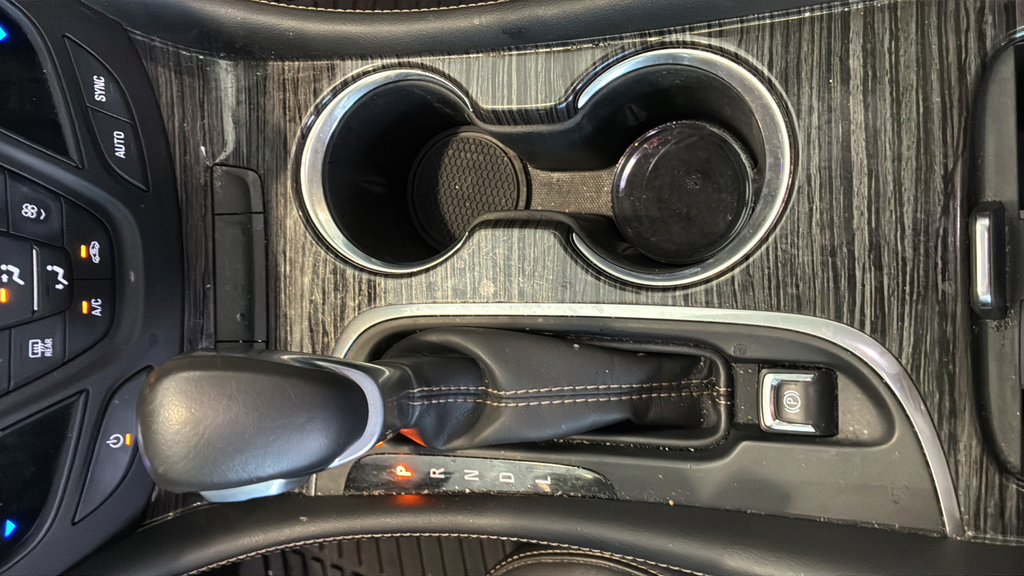 Used 2017 Buick Envision Essence FWD image 32
