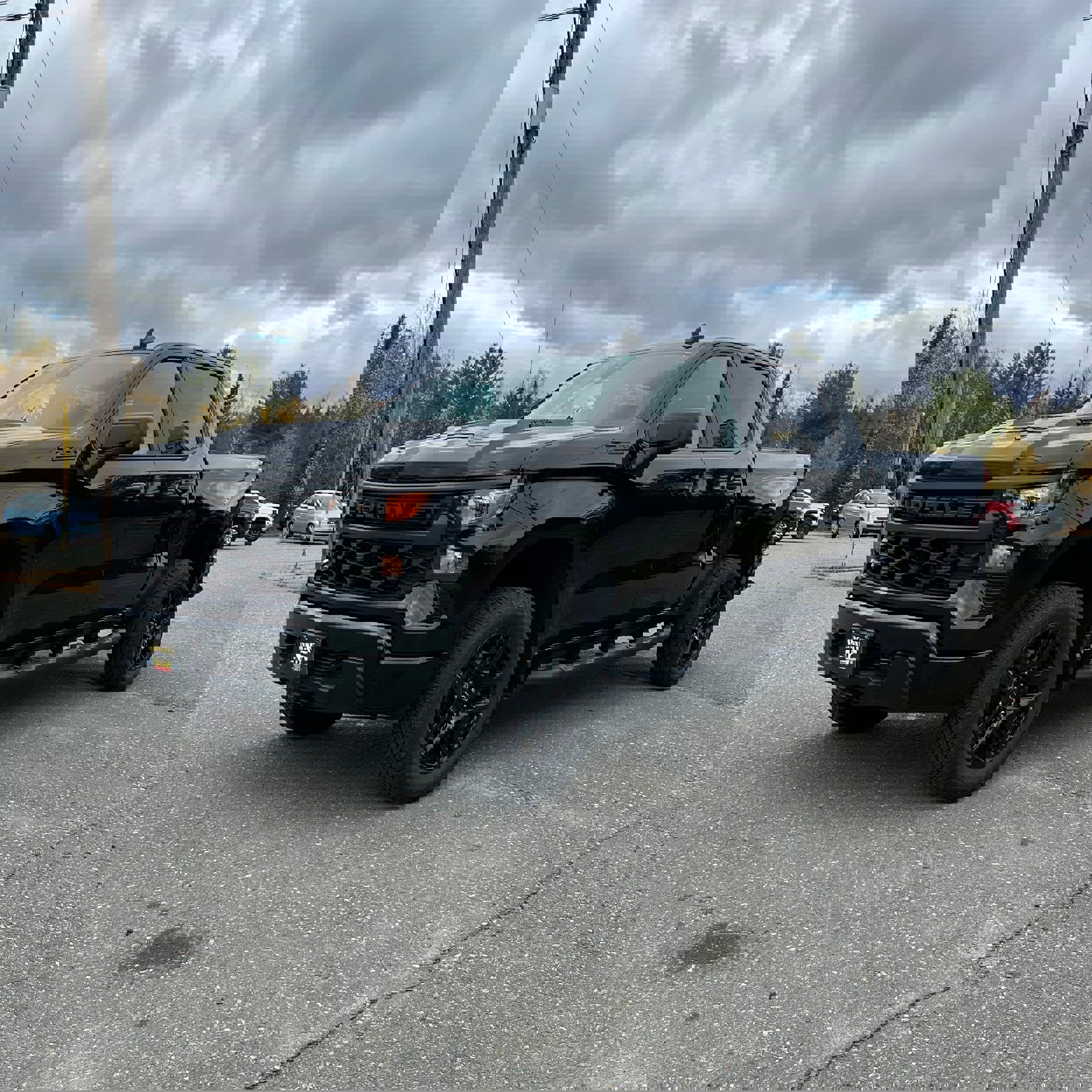 Used 2025 Chevrolet Silverado 1500 Custom Trail Boss w/ Turbomax Blackout Package image 7