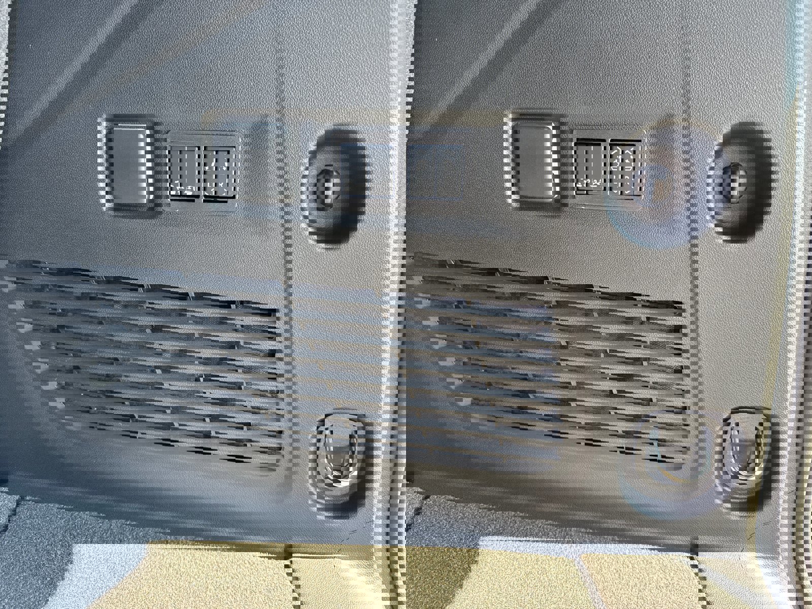 Used 2026 GMC Yukon Elevation image 10