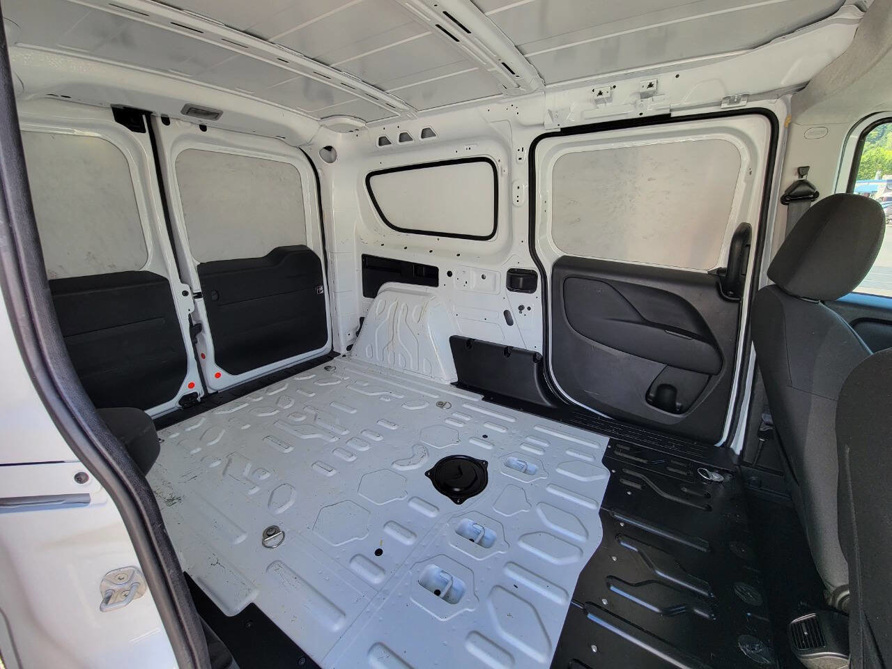 Used 2022 RAM ProMaster City Tradesman image 18