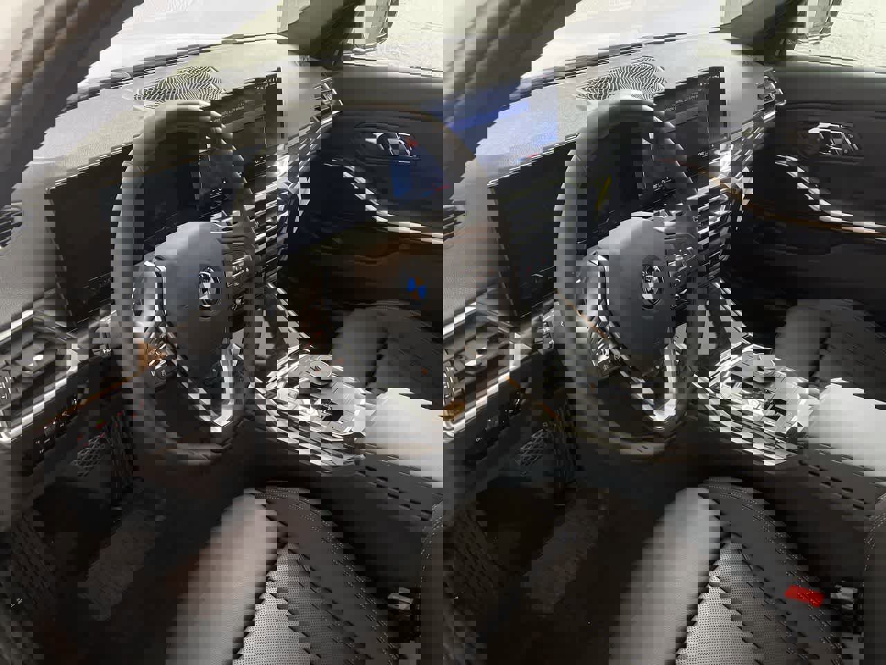 Certified 2023 BMW 330i xDrive Sedan w/ Driving Assistance Package image 12