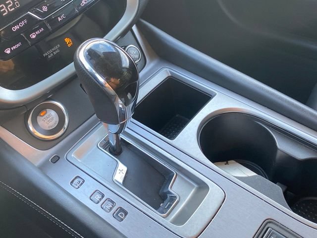 Used 2024 Nissan Murano SV AWD/4WD image 13