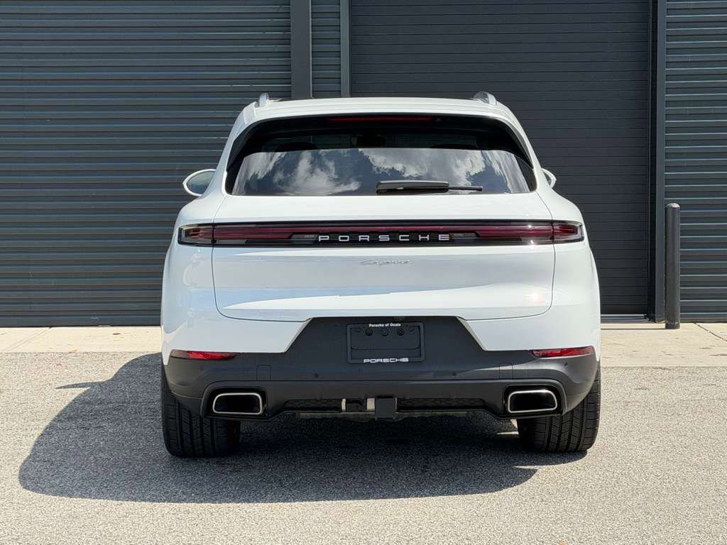 Certified 2026 Porsche Cayenne AWD/4WD image 21