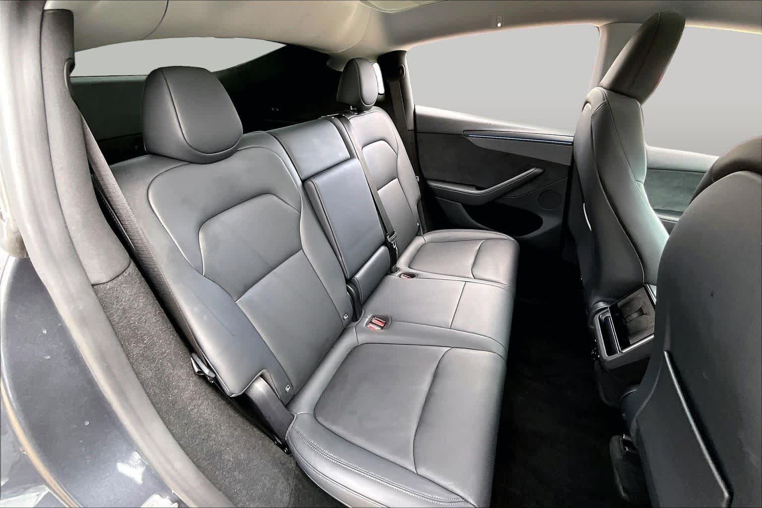 Used 2026 Tesla Model Y 2WD image 16