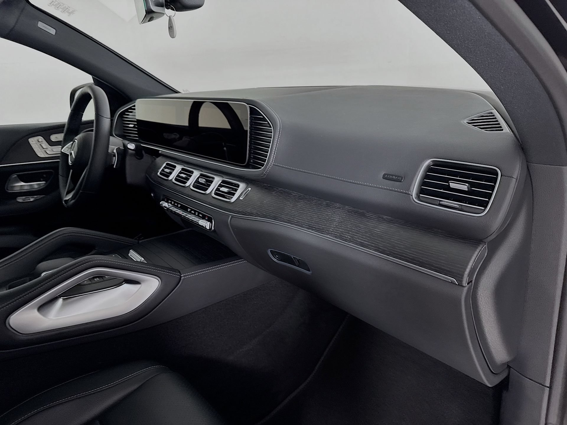 New 2026 Mercedes-Benz GLE 450 4MATIC Coupe image 31