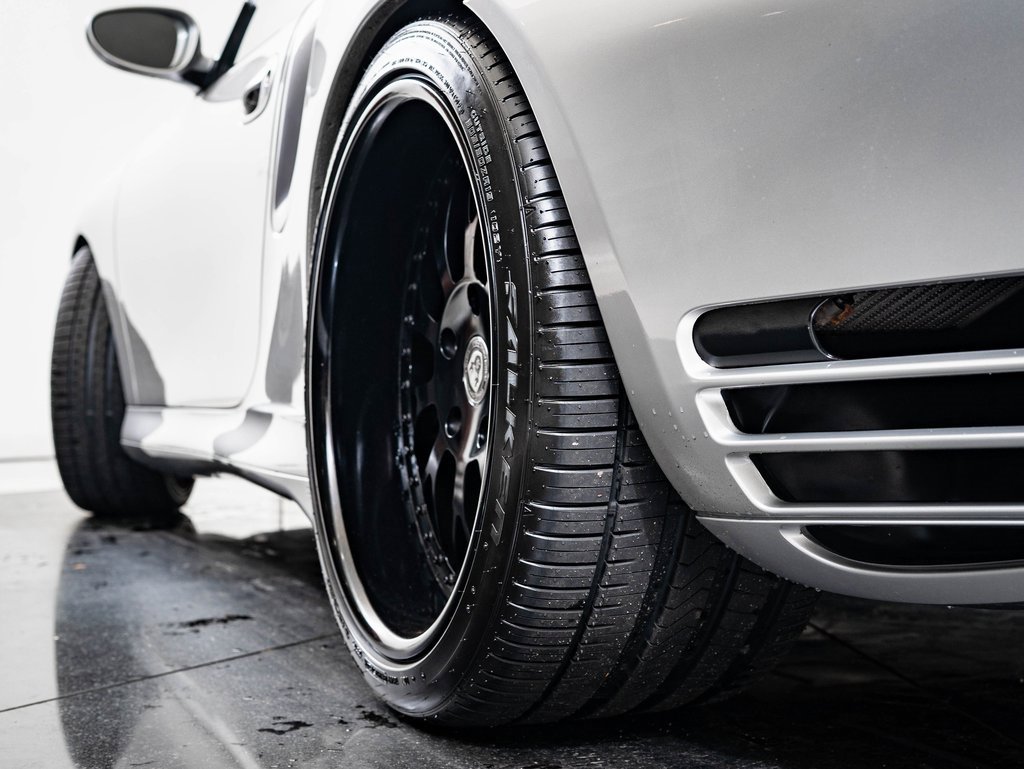 Used 2001 Porsche 911 Turbo image 40