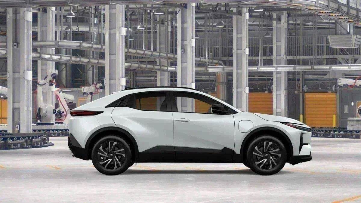 New 2026 Toyota C-HR AWD/4WD image 78