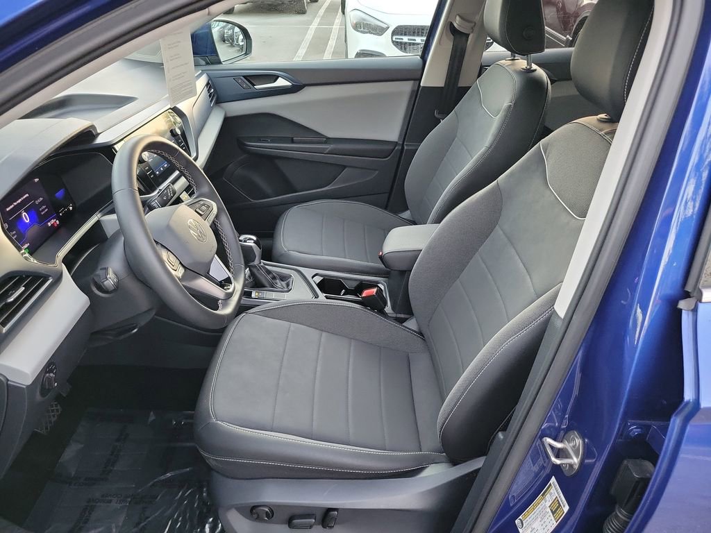 Certified 2023 Volkswagen Taos SE image 14