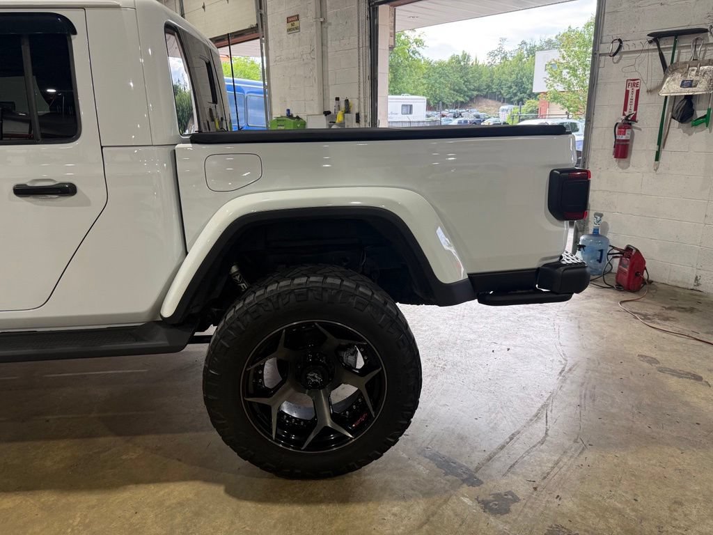 Used 2021 Jeep Gladiator Rubicon AWD/4WD image 13